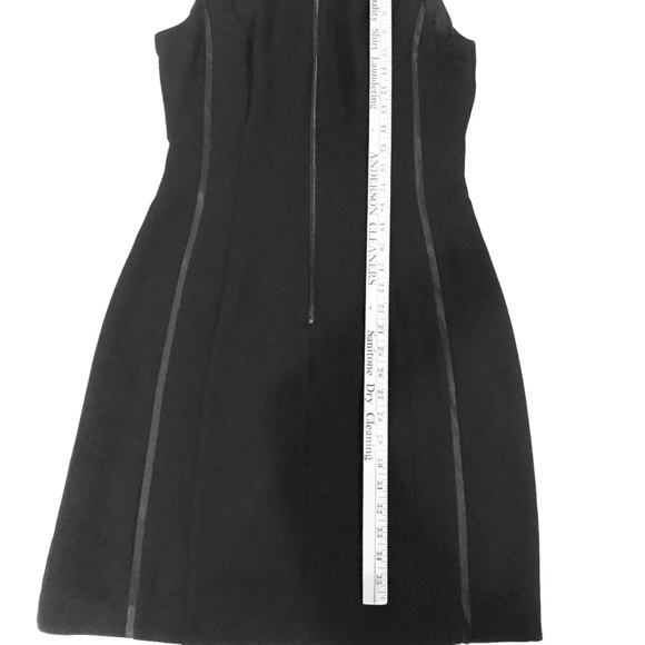 CUE Australia Dresses & Skirts - NWT CUE fitted black dress